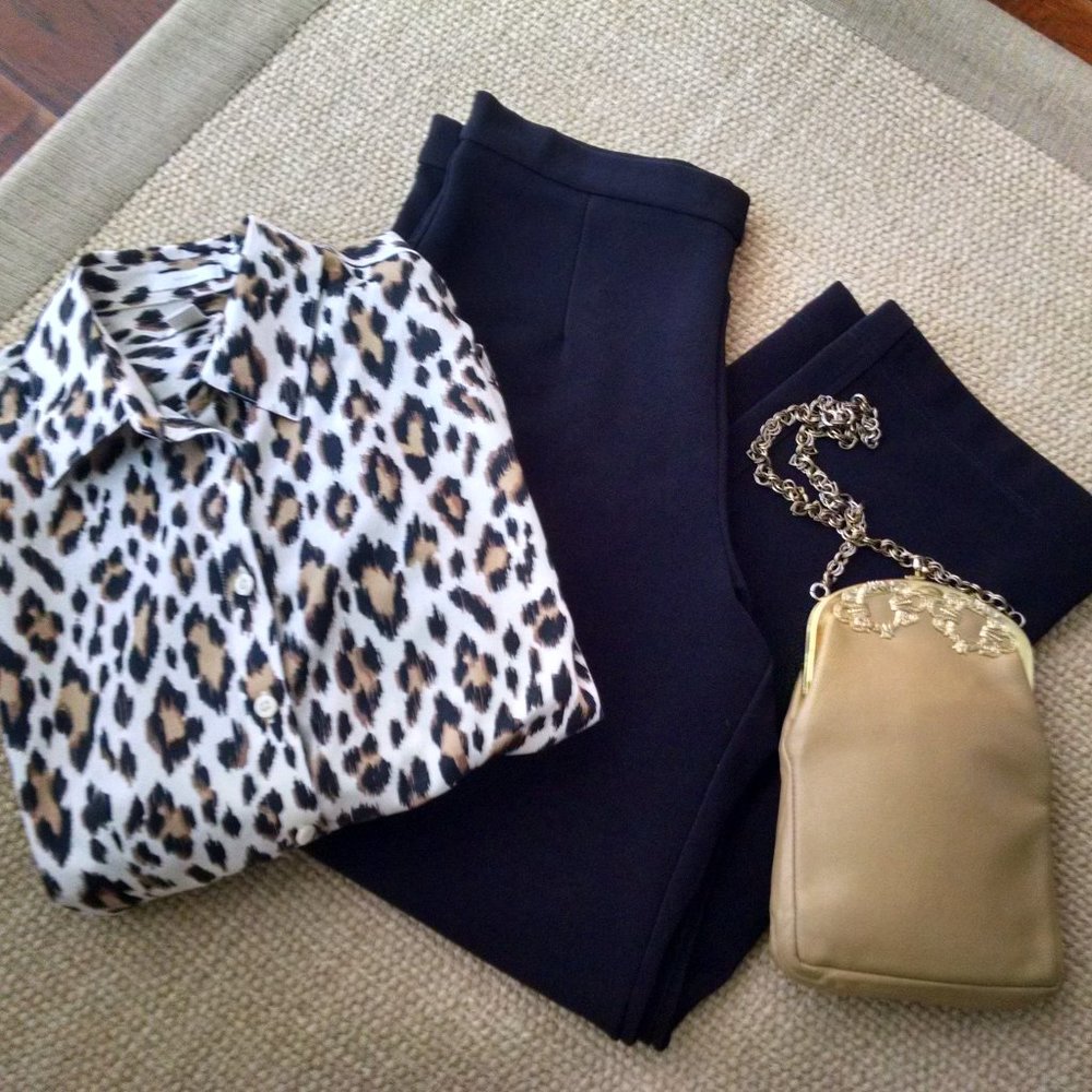 Chico's LS Cheetah Boyfriend Blouse Size 0  XS